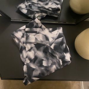 Lululemon Speed Up Crop 21" Blush Blossom Alpine